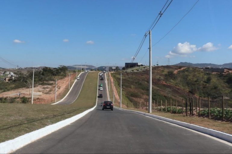 Prefeitura de Itabira entrega segunda etapa da avenida Prefeito Jairo Magalhães, antiga Espigão Prefeitura de Itabira entrega segunda etapa da avenida Prefeito Jairo Magalhães, antiga Espigão