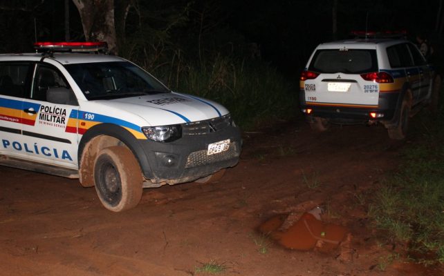 Bandidos amarram vítimas e fogem levando veículos após roubos na zona rural