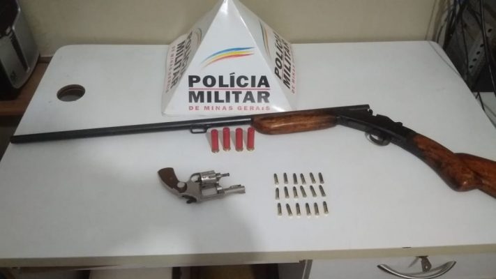apos-denuncia-policia-apreende-armas-e-municoes-em-ferros