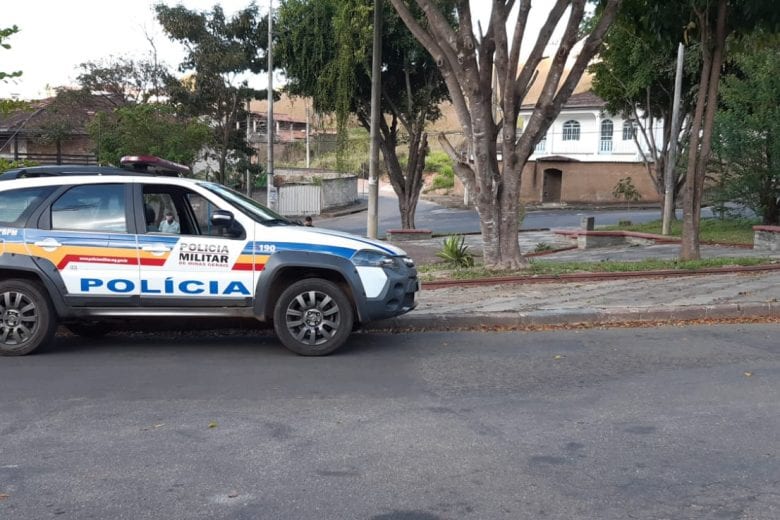 Mulheres são assaltadas em uma praça do bairro Novo Amazonas