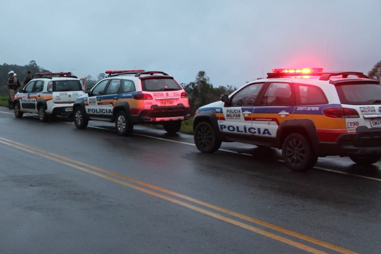 Homens assaltam lotérica em Barão de Cocais e fogem por mata às margens da BR-381