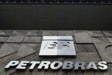 Petrobrás anuncia redução de 4,85% no valor do litro da gasolina