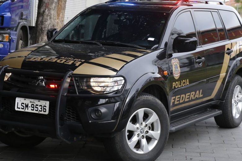 Polícia Federal faz operação contra fraudes nos Correios