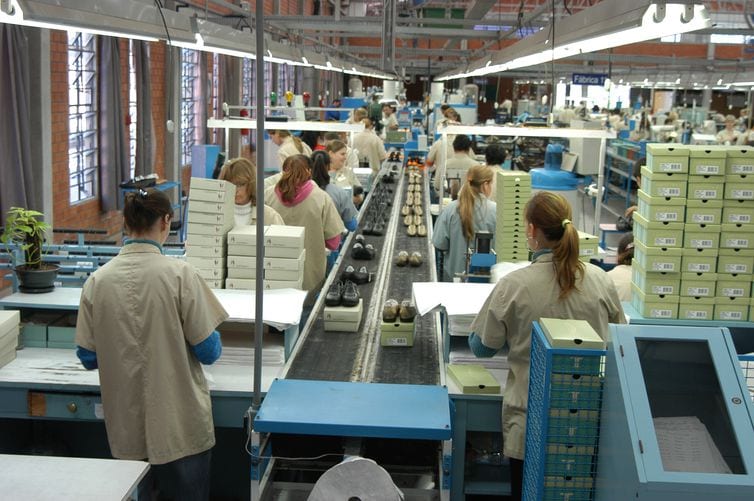 Faturamento da indústria cresce 8,7% em janeiro, diz CNI