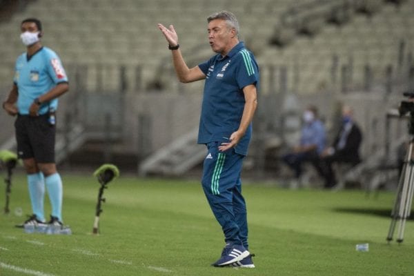 Flamengo anuncia demissão de Domènec Torrent após goleadas no Brasileirão