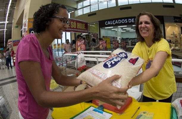 "Vacinar e doar, duas ações pela vida": campanha Monlevade solidária arrecadará alimentos