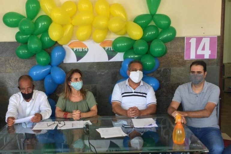 Tentando a reeleição como prefeita, PTB registra candidata no TRE