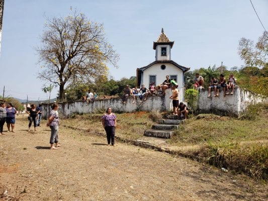 Justiça determina retirada de atingidos que ocupam área evacuada em Barão