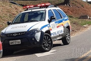 Caminhoneiro é assaltado e recebe coronhada na cabeça em João Monlevade