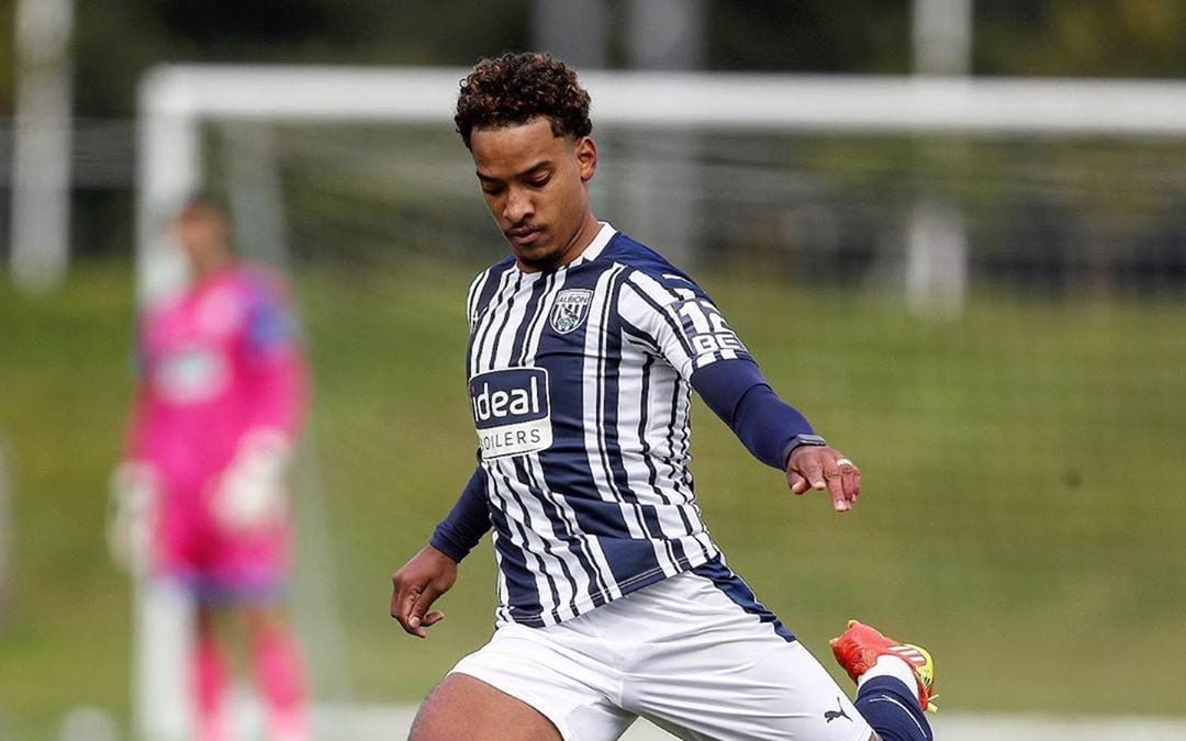 Jovem de BH faz golaço no Campeonato Inglês
