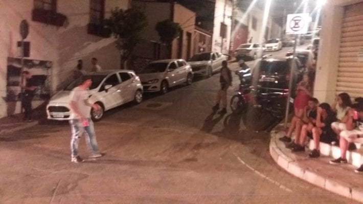 bares