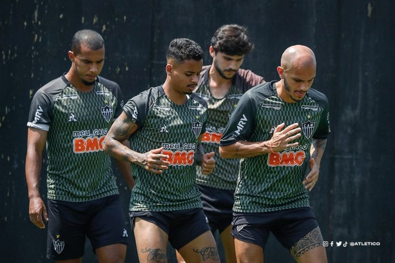Líder em campo! Galo viaja ao nordeste para enfrentar o Fortaleza!