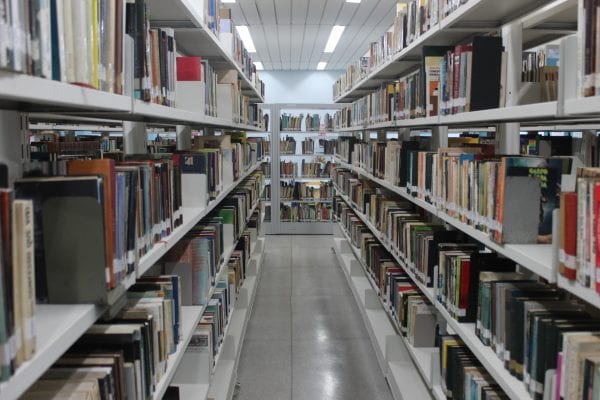 Biblioteca Pública Luiz Camillo de Oliveira Netto é entregue revitalizada à itabiranos