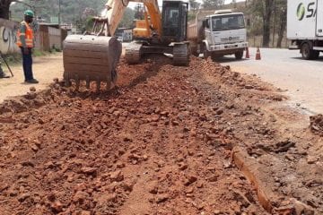 Rodovia MG-129 recebe obras de recuperação no bairro Chapada