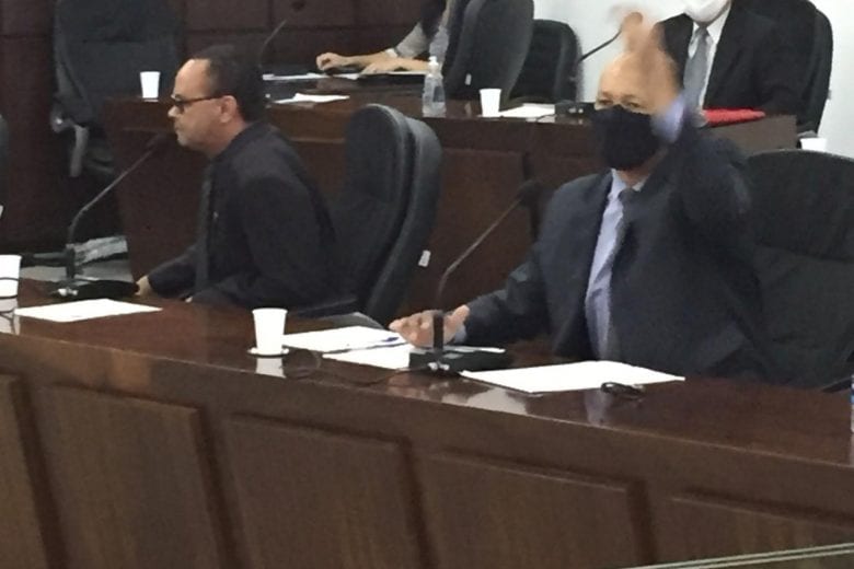 Clima esquenta entre vereadores e reunião da Câmara de Monlevade é temporariamente suspensa