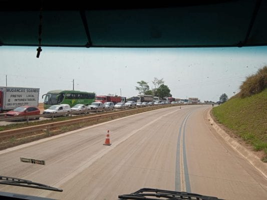 Manifestação deixa pista totalmente fechada da BR-381 na manhã dessa sexta (9)