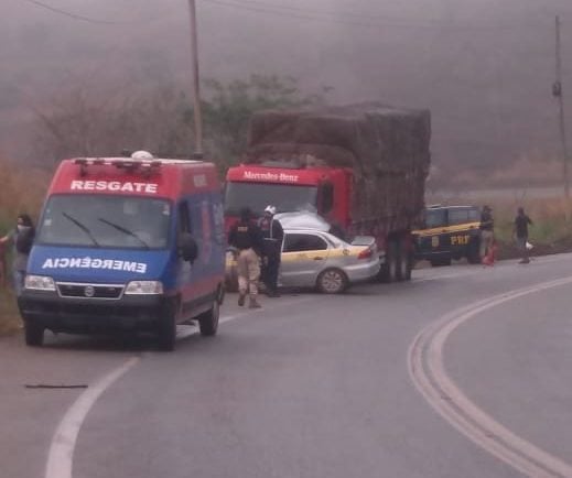 Taxista morre em grave acidente na BR-381 em Nova Era