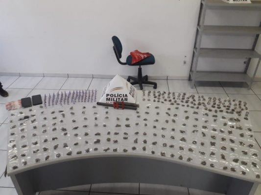 suspeitos-de-trafico-sao-detidos-com-grande-quantidade-de-drogas-em-itabira