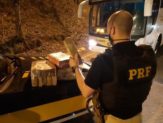 PRF apreende maconha na BR 381