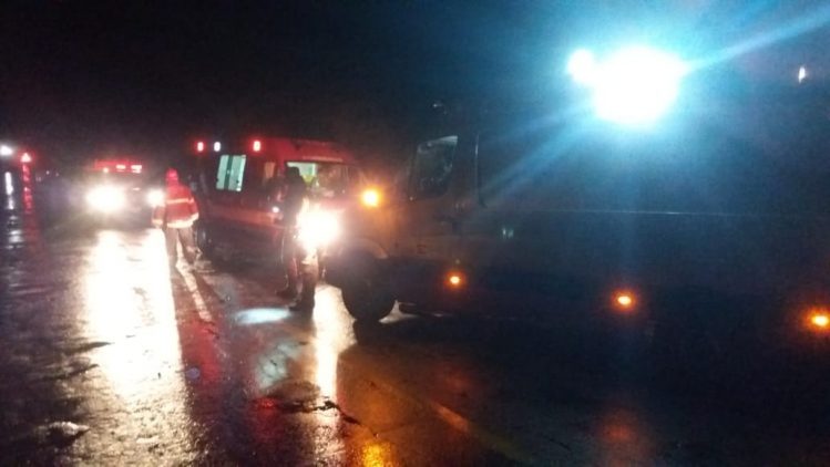 Colisão frontal mata três pessoas em rodovia no interior de Minas