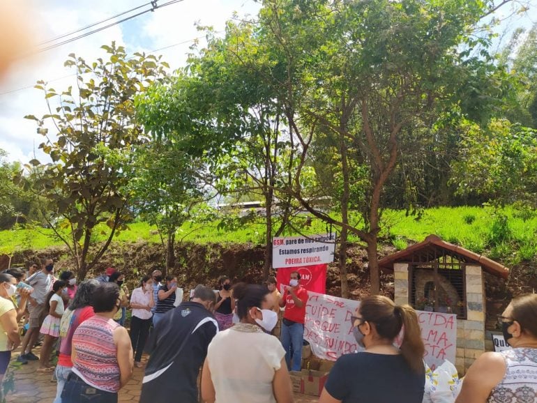 Moradores de Barão de Cocais protestam contra as atividades da GSM Mineração