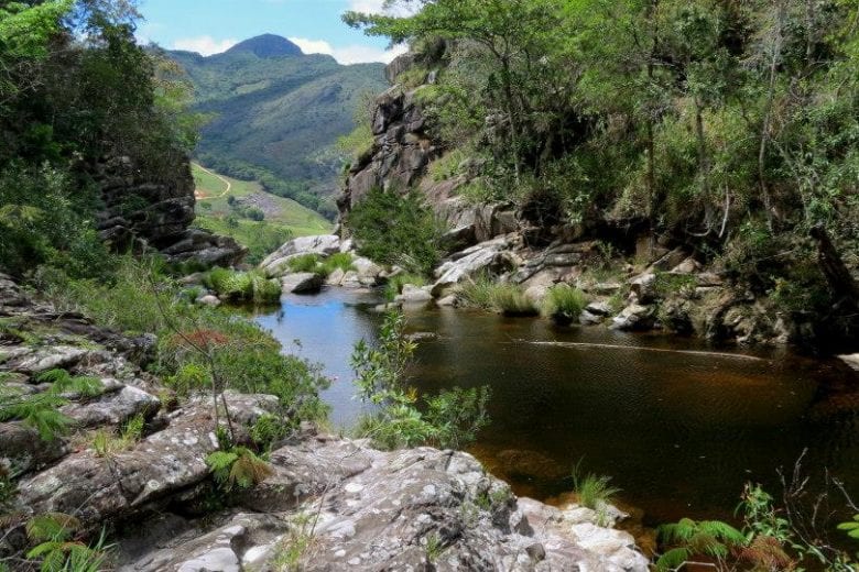 Senhora do Carmo abrange vilarejo Serra dos Alves e possui dois centros de artesanato; saiba períodos de funcionamento