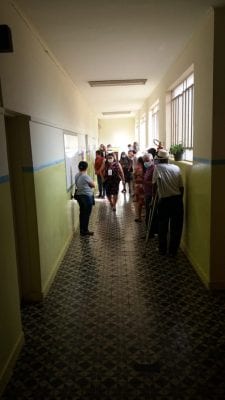 Filas longas na Escola Municipal Coronel José Batista