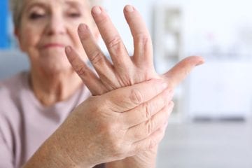 Dores nas mãos, perda de forças, formigamentos? Você pode estar sofrendo de síndrome do túnel do carpo