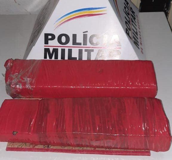 PM detém adolescente com cerca de 2 kg de maconha