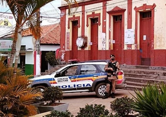 pm-detem-suspeitos-de-participar-de-homicidio-em-santa-barbara