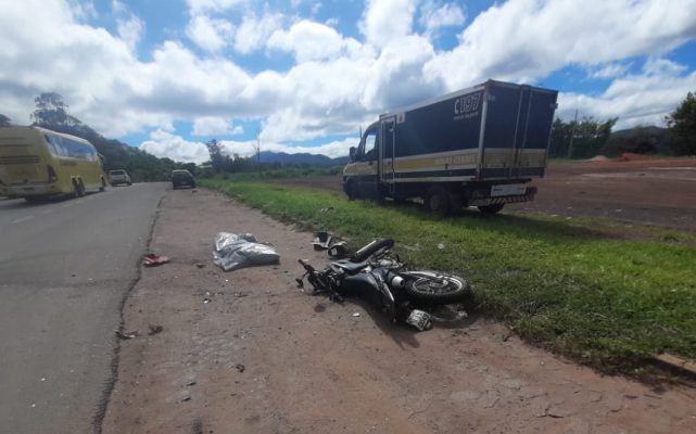 motociclista-morre-em-colisao-com-carreta-na-br-381-em-sabara
