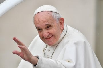 Papa Francisco expressa apoio às vítimas de enchentes no Brasil