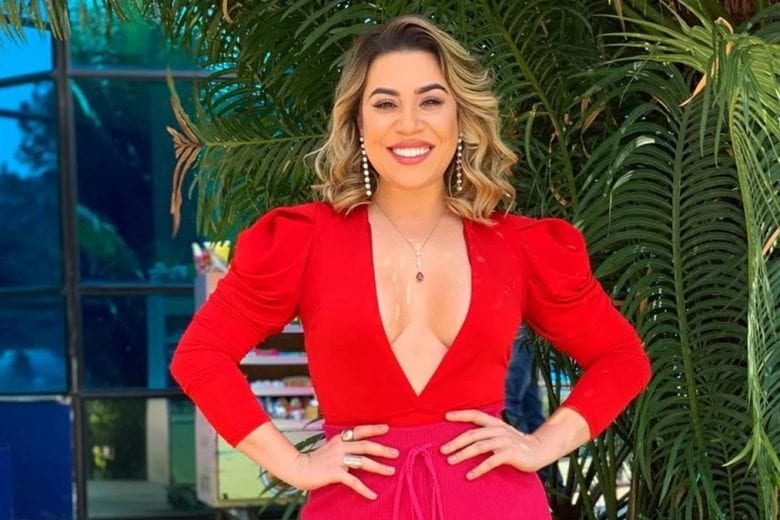 Naiara Azevedo choca ao aparecer irreconhecível após mudança drástica no corpo
