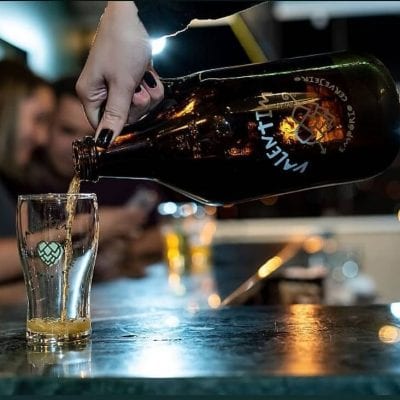 Valentim Empório Cervejeiro contrata garçom; saiba mais!