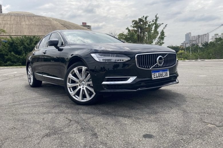 Volvo S90, Mercedes A 200, Fiat Strada: os melhores carros testados pelo Garagem360 em 2020