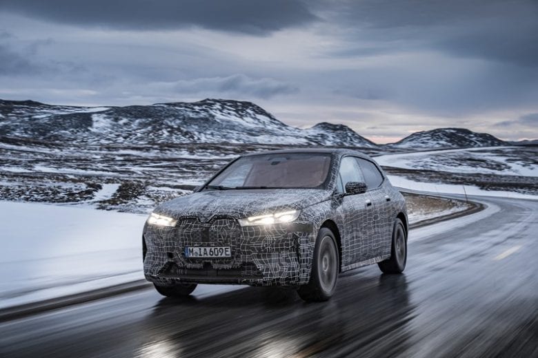 Teste de resistência: BMW iX é avaliado no inverno rigoroso da Escandinávia