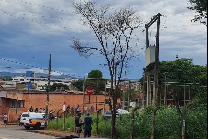 Duas mulheres são socorridas após acidente na Vila Paciência