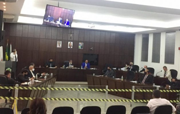 Última reunião de Câmara é marcada por despedidas e preocupação com coronavírus em Monlevade