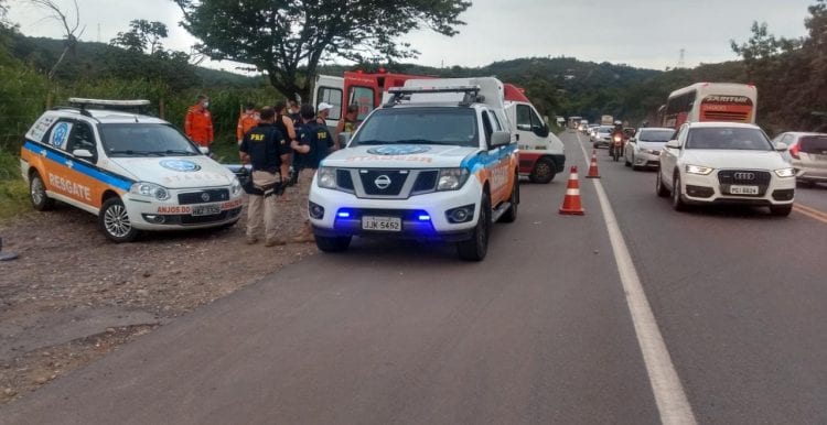 mulher-sofre-ferimentos-ao-ser-atropelada-por-carro-na-br-381