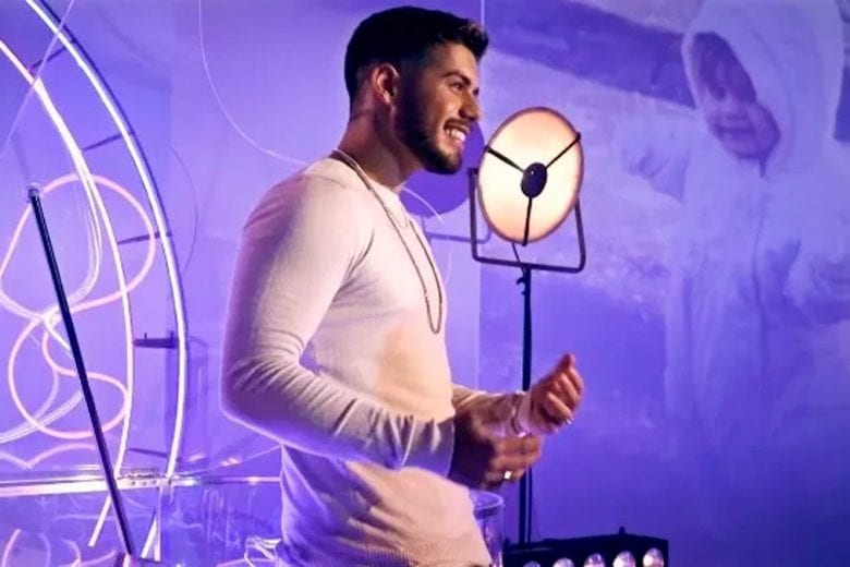 Zé Felipe, na expectativa de ser pai, lança novo single e vídeo: “José ou Maria”
