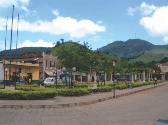Mulher é assassinada com um tiro na cabeça em Dom Silvério