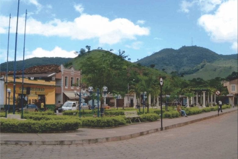 Mulher é assassinada com um tiro na cabeça em Dom Silvério