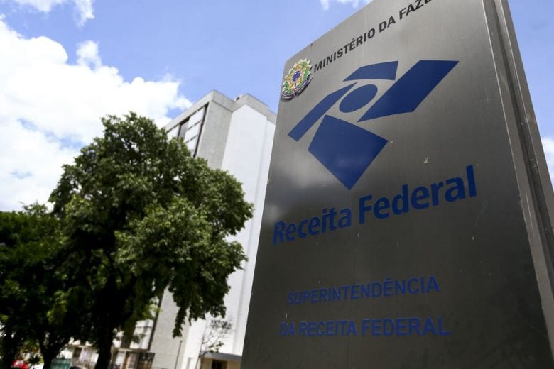 Arrecadação federal tem melhor desempenho para novembro em seis anos