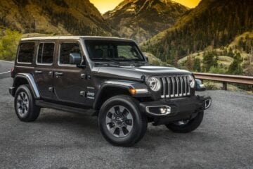 Influenciadoras se aventuram com Jeep Wrangler na Chapada Diamantina