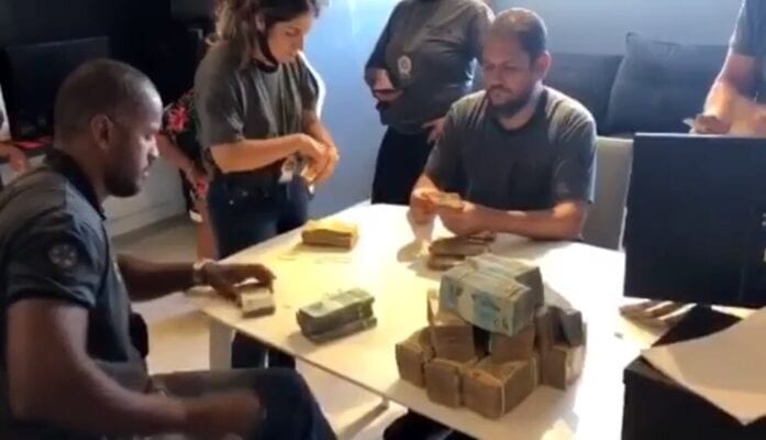 Polícia apreende mais de R$ 470 mil na casa de Nego do Borel, no Rio