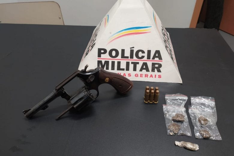 Velho conhecido da PM, menor é apreendido com arma e drogas em Itabira