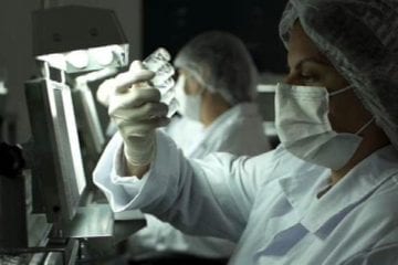 Vacina: CoronaVac tem pouco mais de 50% de eficácia global