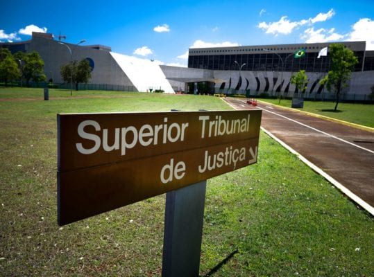 STJ nega volta de brasileiros ao País sem realizar teste da Covid-19