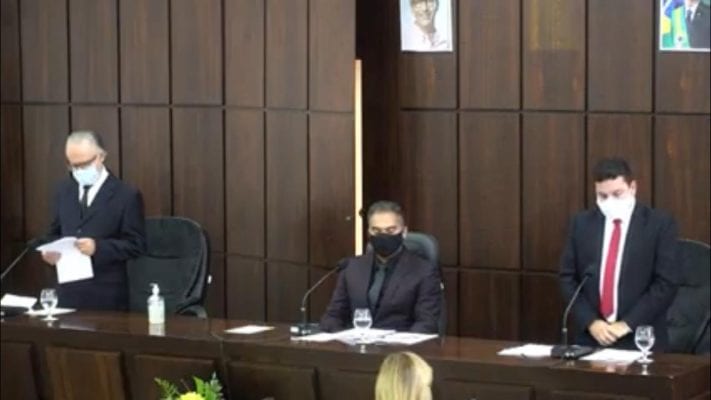 Prefeito, vice e vereadores tomam posse em Monlevade; Gustavo Maciel será o presidente da Câmara