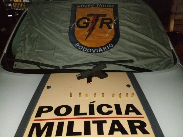 Tático Rodoviário apreende pistola durante operação na MG-436